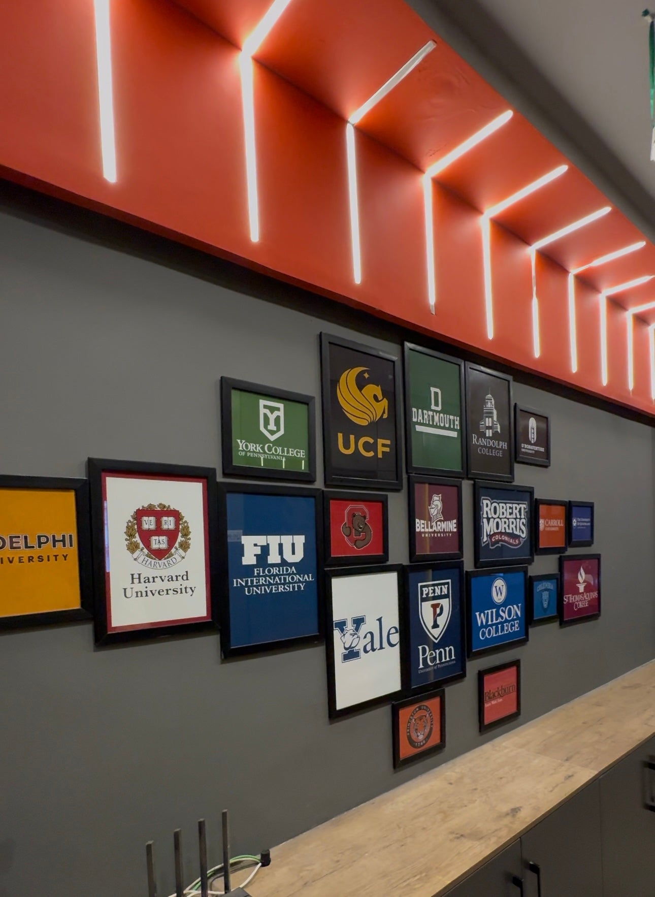 Set of 20 Frames - International Universities